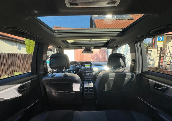Mercedes-Benz GLK cena 74000 przebieg: 128000, rok produkcji 2012 z Warszawa małe 232